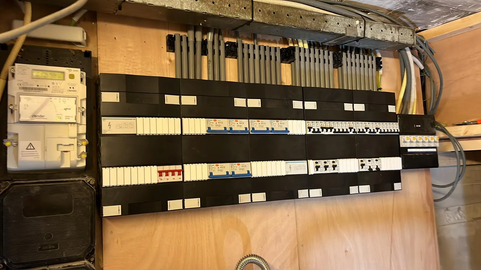 Groepenkast met slimme meter close-up door CKW Installatietechniek Moerkapelle